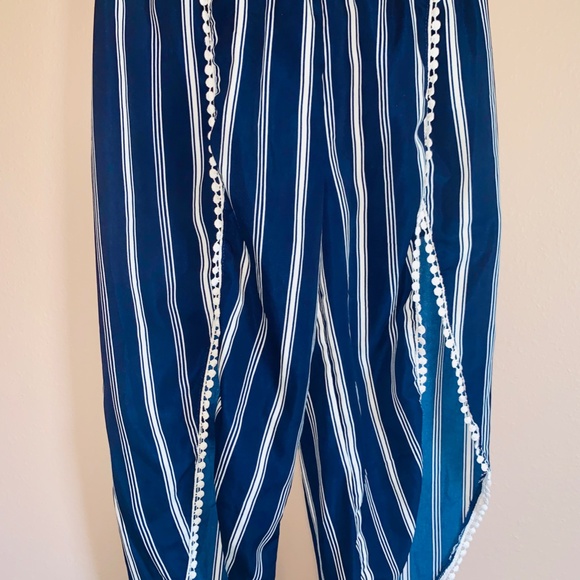 Super Cute Shorts/Skort - Picture 2 of 4